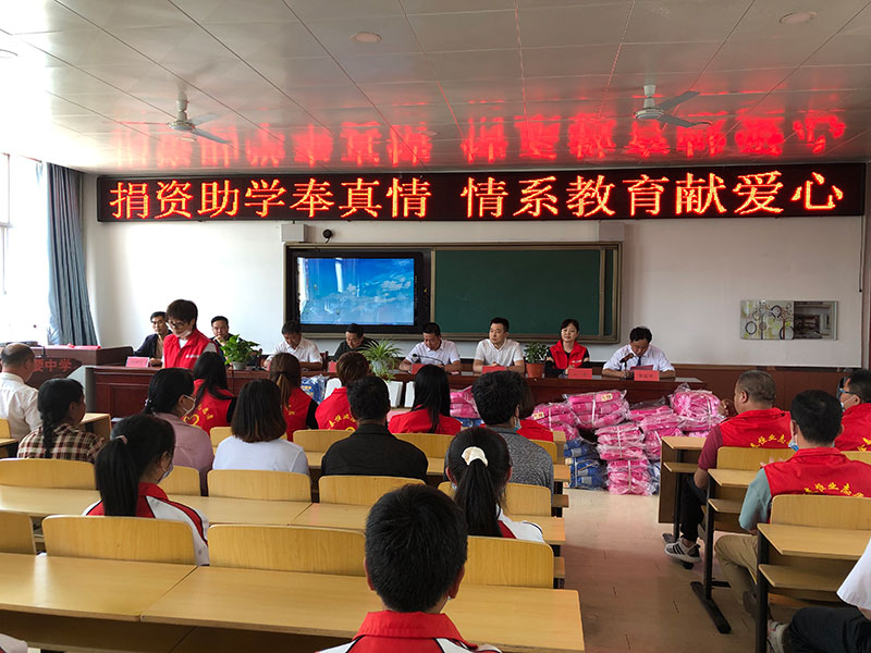 000000.jpg 000000.jpg