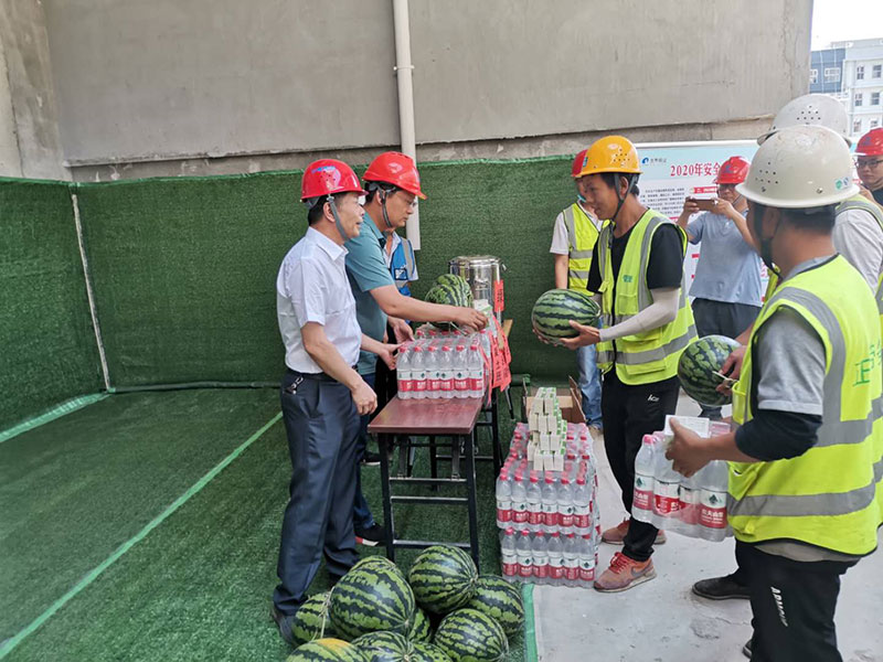 000000.jpg 000000.jpg