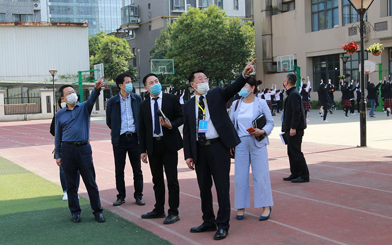 000000.jpg 000000.jpg