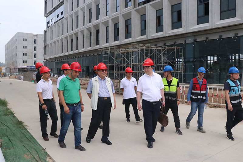 000000.jpg 000000.jpg