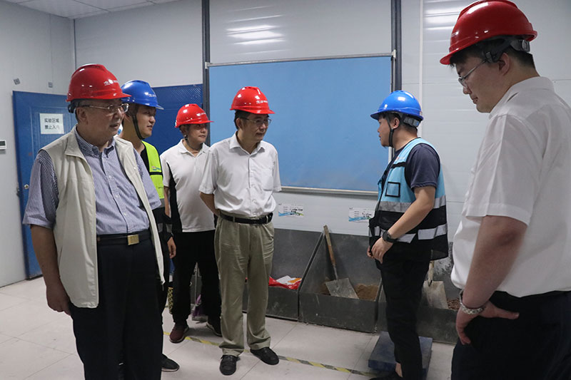 000000.jpg 000000.jpg