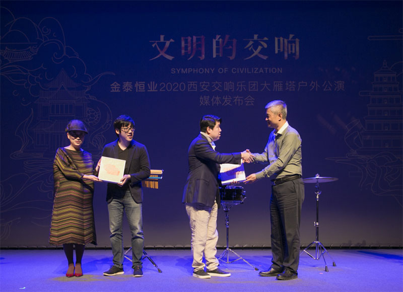 000000.jpg 000000.jpg