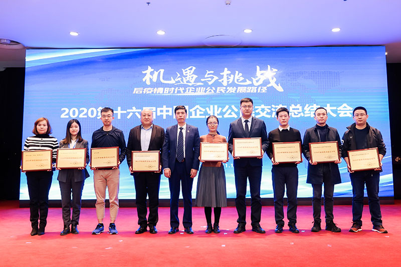 000000.jpg 000000.jpg