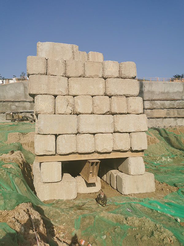 000000.jpg 000000.jpg