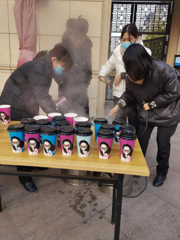 000000.jpg 000000.jpg